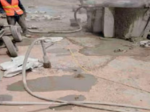 三江水泥混凝土路面板底注浆技术 路面脱空注浆整治方案